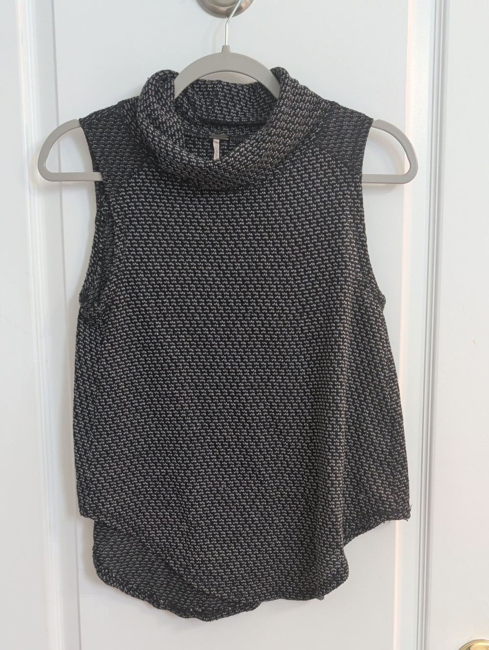Black & White Sleeveless Knit Cowl Neck Sweater, business casual, office wear